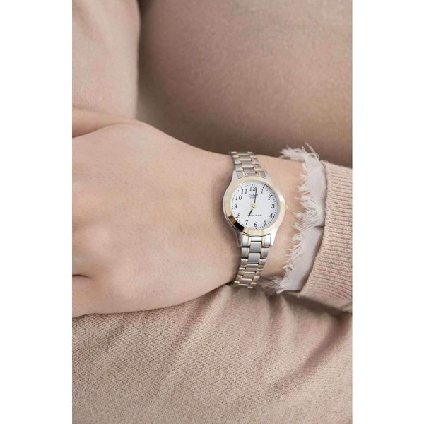 Casio Orologio Analogo al Quarzo Donna con Cinturino in Acciaio  Inossidabile LTP-1263PG-7BEG : : Moda